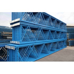 Lot rayonnage à palettes...